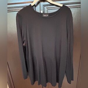 JJill Wearever Collection black top. Size Large